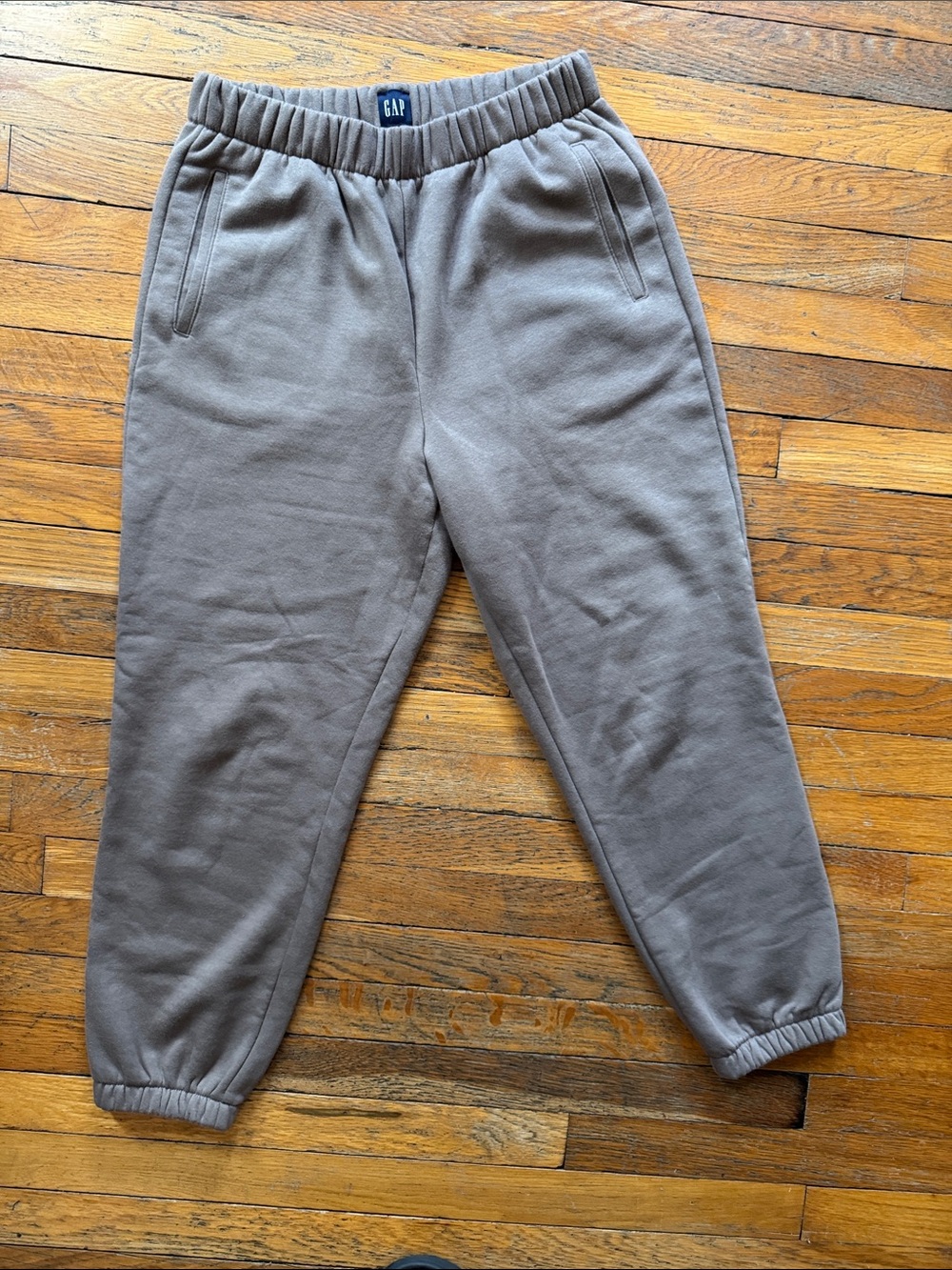 NWOT GAP High Rise VintageSoft Relaxed Joggers
